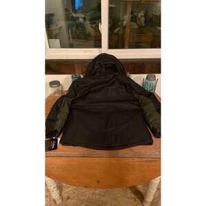 Big Chill Expedition Series Youth 14/16 Black Winter Jacket